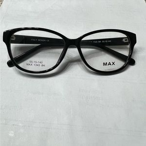 Max cat eye style prescription frame